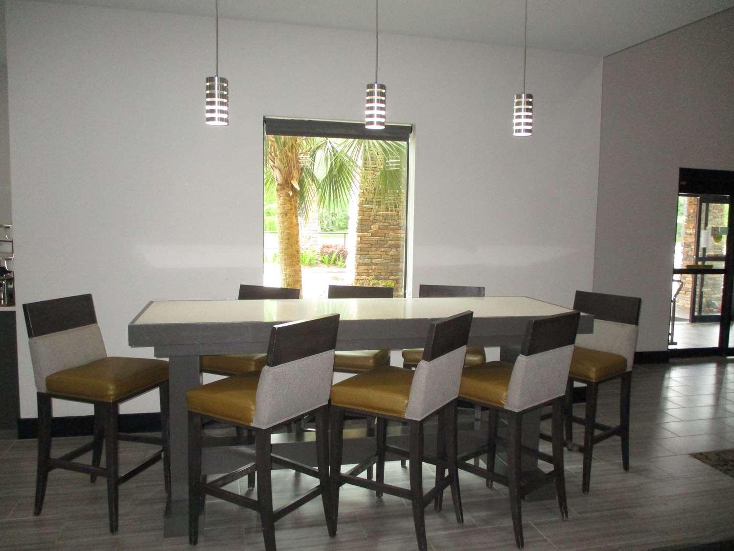 Best Western Plus Regency Park Walker Zewnętrze zdjęcie