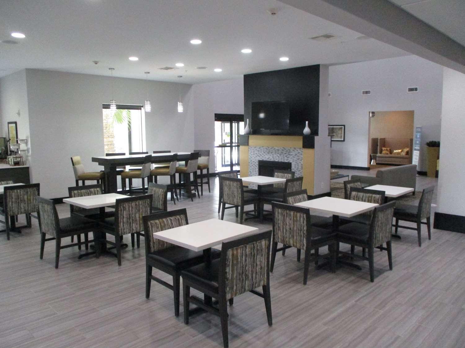 Best Western Plus Regency Park Walker Zewnętrze zdjęcie