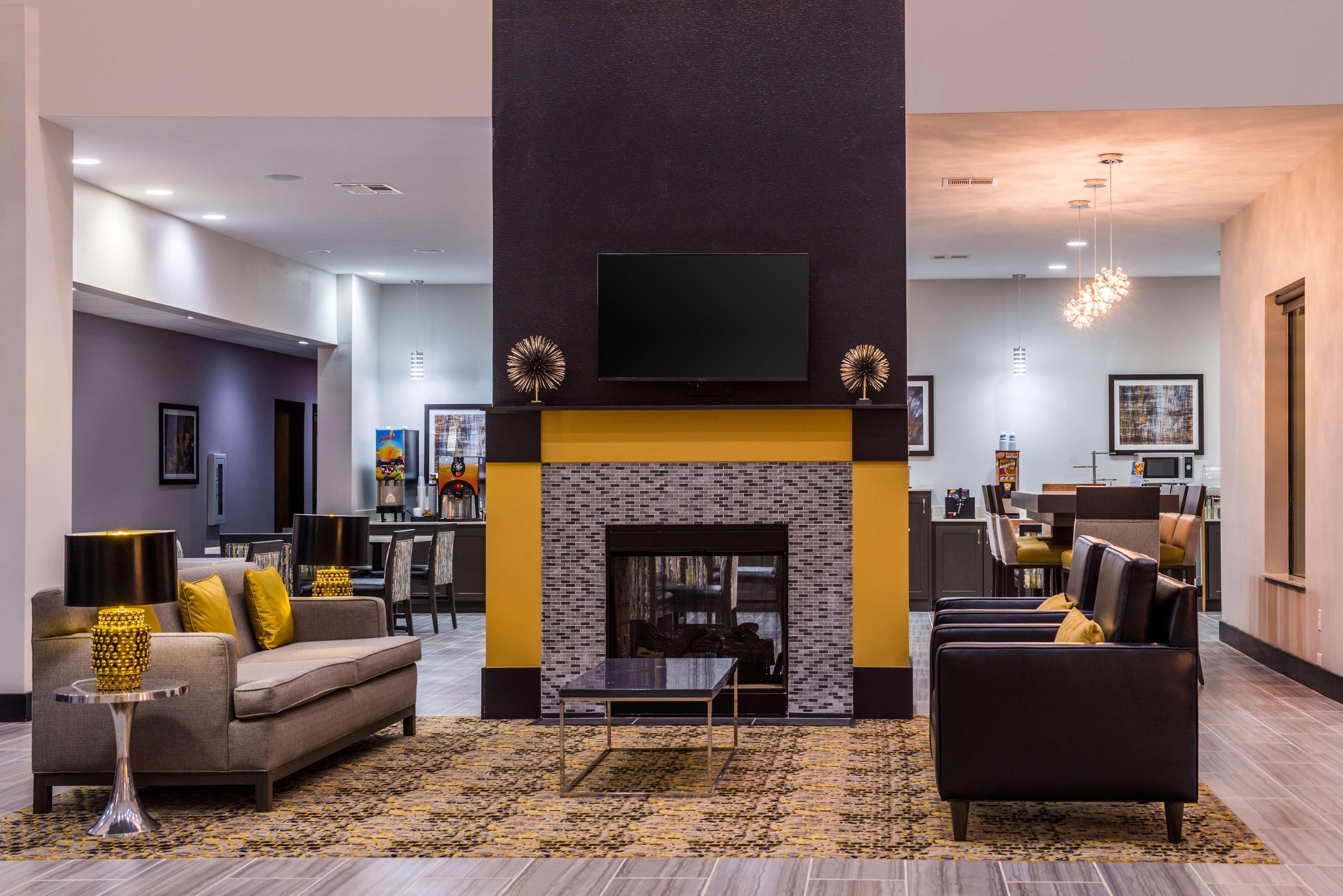 Best Western Plus Regency Park Walker Zewnętrze zdjęcie
