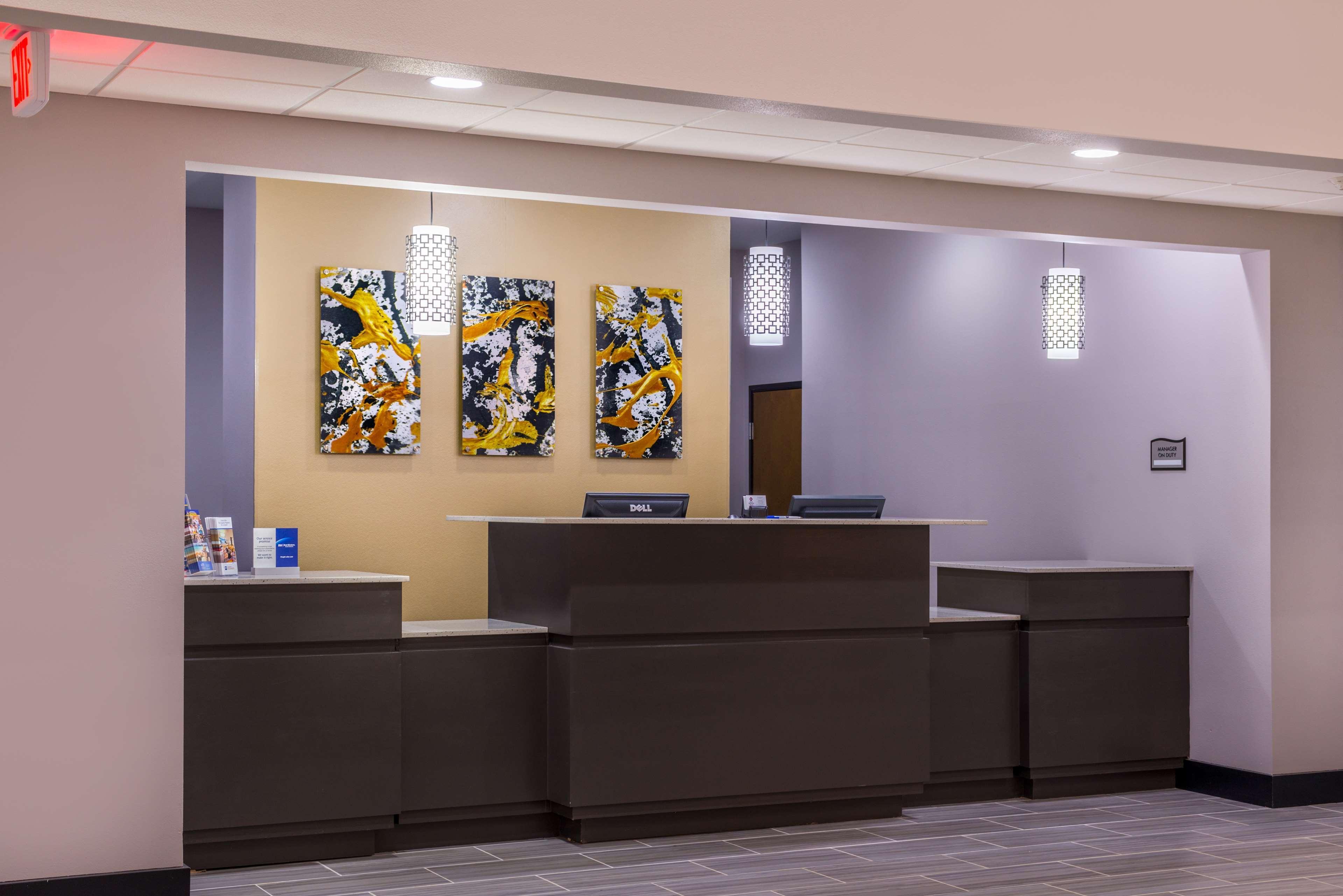Best Western Plus Regency Park Walker Zewnętrze zdjęcie